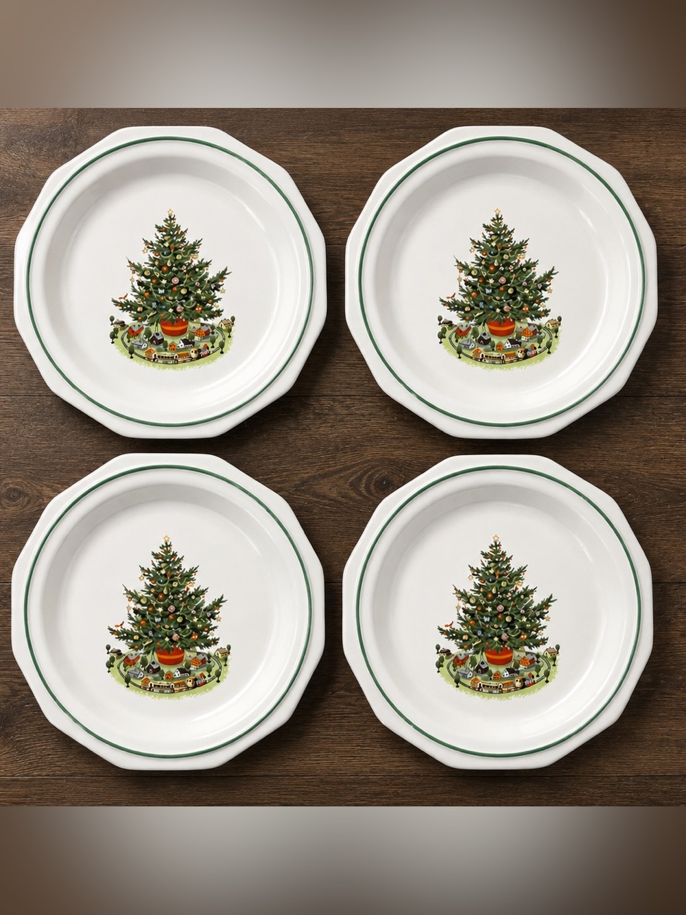 Pfaltzgraff Holiday Heritage Christmas Tree Village Train 7” Salad Dessert Plate